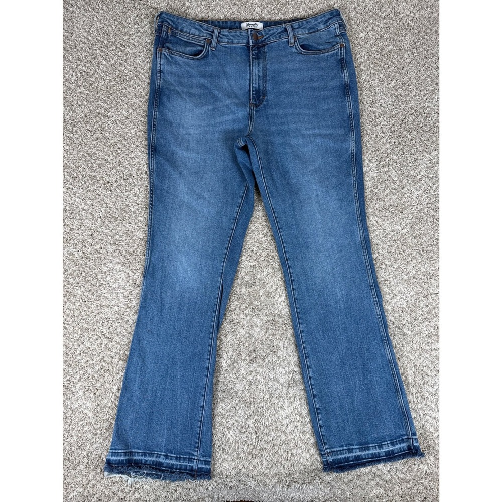 Wrangler Retro Jeans Womens 35x32 Blue Cotton Blend Raw Hem Western Boho